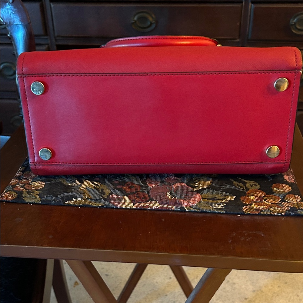 Michael Kors MARILYN Red Saffiano leather Satchel - Picture 5 of 10